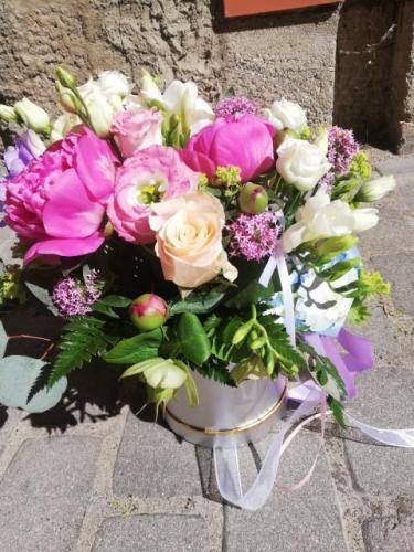 floverbox ar peonijam